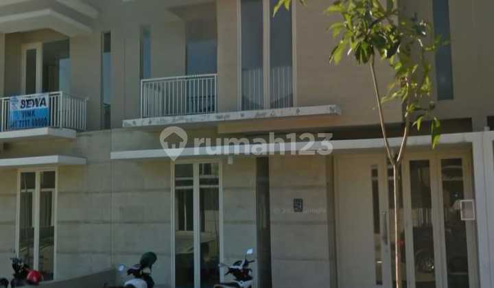 New 2-Story and Empty House in Greenlake Citraland Housing 1