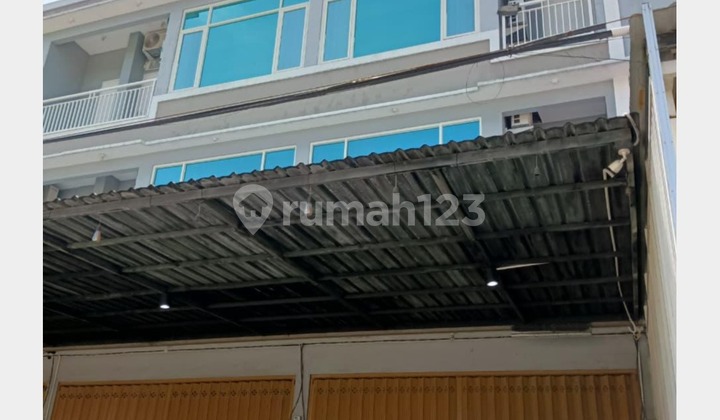 Strategic Shophouse Location, Zero Street Main Road in South Kutisari, Surabaya 1