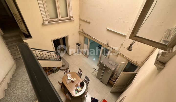 Semi-Furnished House Kertajaya Indah 2