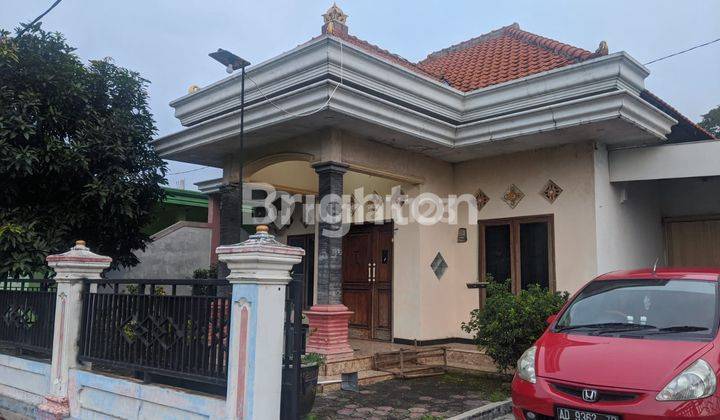 RUMAH BANYU URIP KEDAMEAN GRESIK 1