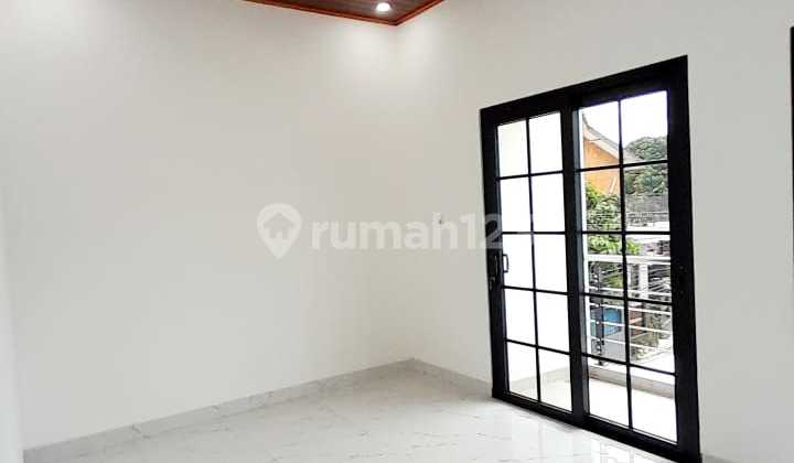 Rumah Siap Huni Hadap Timur di Harjamukti, 5 Menit ke LRT Harjamukti 2