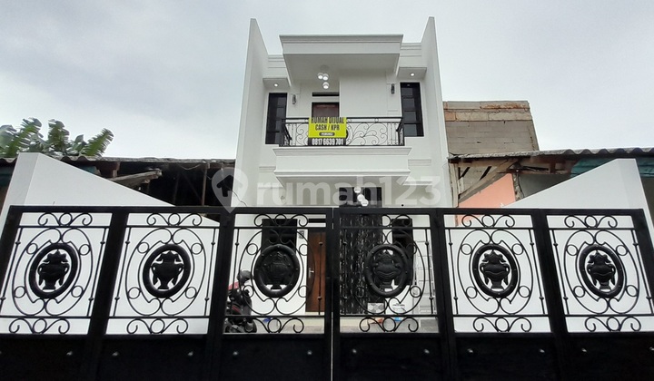 Hunian Strategis di Kalisari, 4 Kamar, 5Menit ke Tol