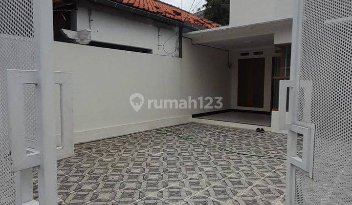 Jarang Ada, Rumah Luas 220 Meter Di Kalisari 50 Meter Ke Jalur Angkot 1