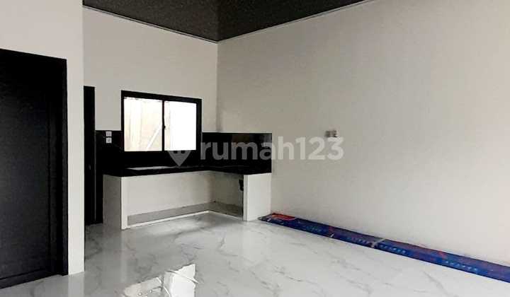 New House with Strategic Access, Al Azhar School, 2-Car Carport 2