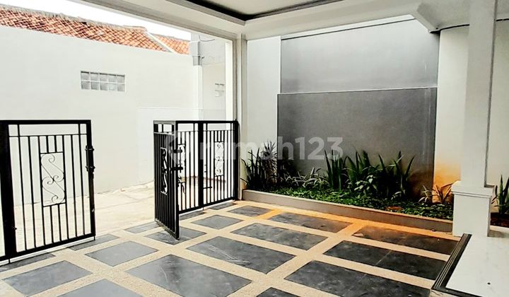 Hunian Baru 2 Lantai Carport & Balkon Luas Siap Huni Bs KPR Bank 1