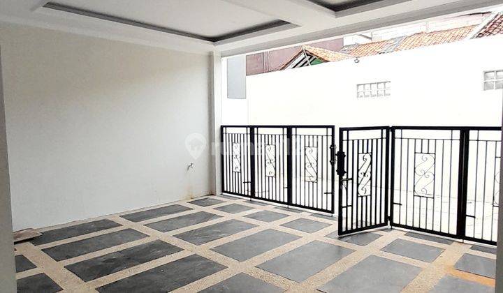 Hunian 2 Lantai Non Cluster Dengan Balkon Luas & Akses Strategis Di Kalisari, Jakarta Timur 1