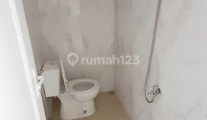 Hunian di Lokasi Strategis 5 Menit ke LRT Ciracas, Siap Huni, SHM 2