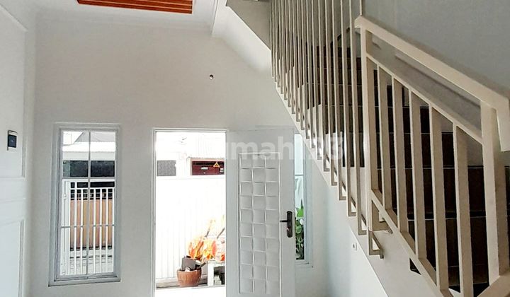 2-Story House in Kalisari Ready to Occupy, Flood-Free, SHM IMB, Close to Toll Road 2