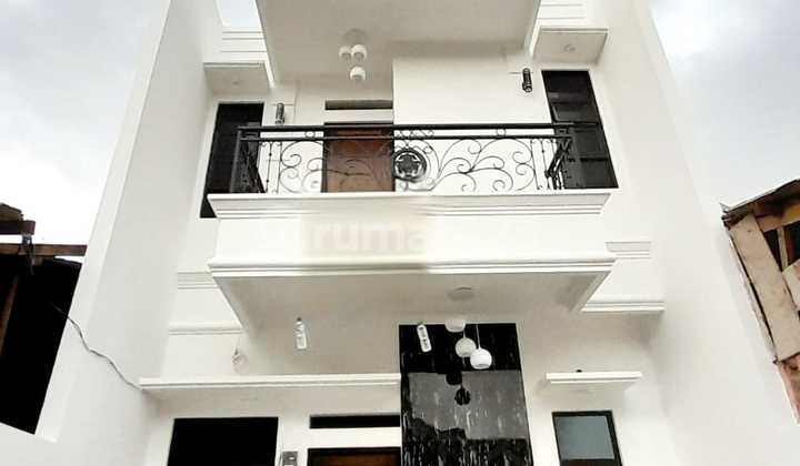 Rumah Baru Siap Huni Nyaman & Strategis di Cijantung - Pasar Rebo Rumah Baru Siap Huni Nyaman & Strategis di Cijantung - Pasar Rebo