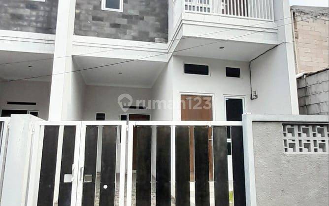 Rumah Minimalis 2 Lantai Cocok Untuk Keluarga Muda - Kalisari 2
