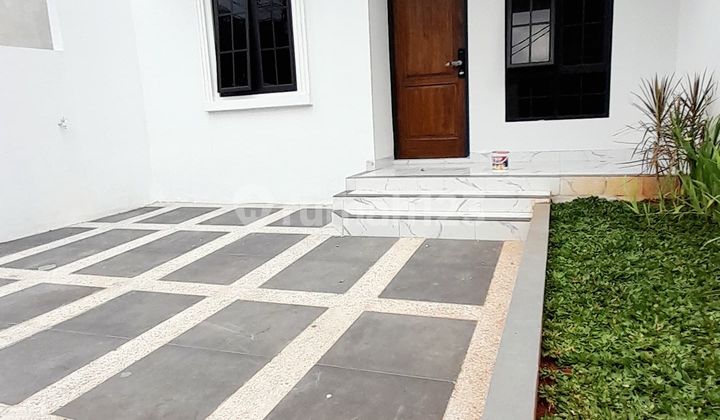 Rumah 2 Lantai di Kalisari, SHM, Balkon, Taman, Carport Siap Huni 1