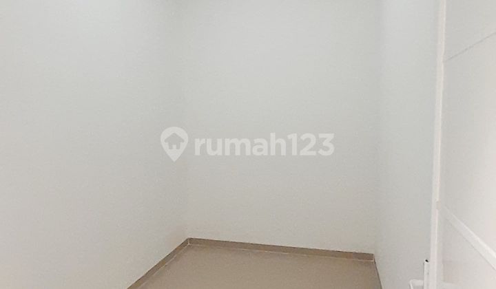 Rumah Siap Huni Dekat Mall Cijantung, 3 Kamar Tidur, Bebas Banjir 2