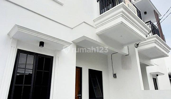 Rumah Nyaman Dekat Mall, Tol & Sekolah Favorit di Kalisari, Jakarta Timur 2