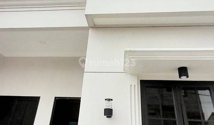 Rumah Baru 2 Lantai SHM di Jalan Dalang Cipayung Jakarta Timur 2