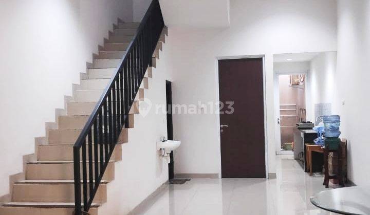 Rumah 2 Lantai Siap Huni Di Kawasan Lippo Karawaci Utara 2