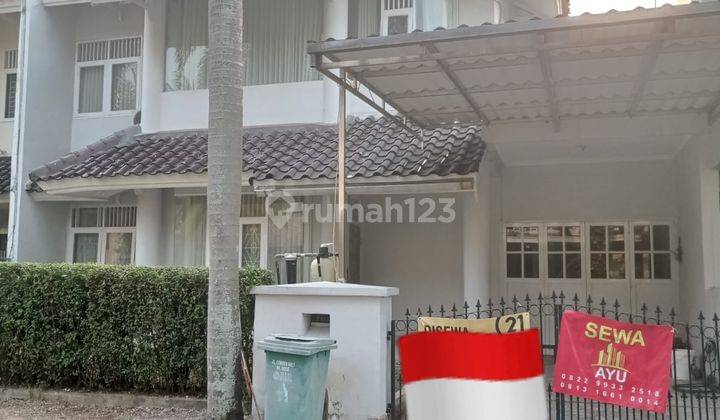 Rumah 2 Lantai Sudah Renovasi Siap Huni, Semi Furnished, Berada Di Cendana Golf, Lippo Karawaci Centrtal 1