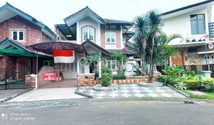 Rumah Bagus 2 Lantai Siap Huni, Kondisi Furnished Yang Berada Di Salah Satu Cluster Favorite Di Lippo Karawaci Central, Taman Danau Biru.  1