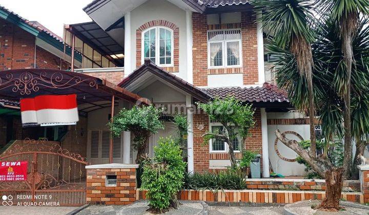 Rumah Bagus 2 Lantai Siap Huni, Kondisi Furnished Yang Berada Di Salah Satu Cluster Favorite Di Lippo Karawaci Central, Taman Danau Biru.  2