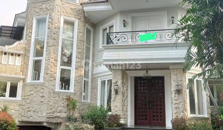 Rumah Mewah 3 Lantai Sudah Renovasi Kondisi Furnished Siap Huni Di Taman Mediterranean, Lippo Karawaci Central, Tangerang 2