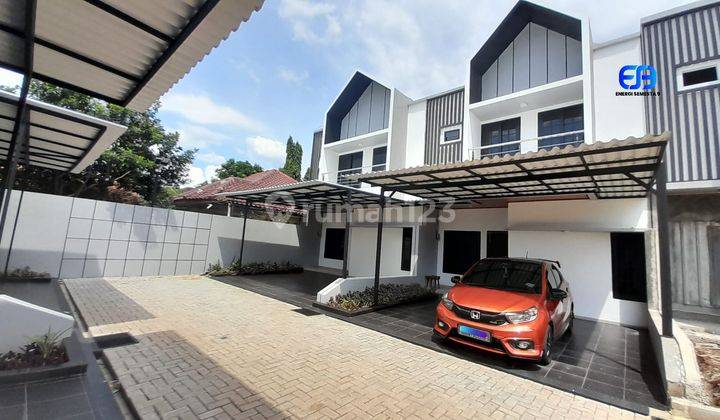 Rumah Dlm Townhouse Posisi Hook Siap Huni Free Kitchen Set  20