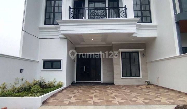 Dijual rumah tiga lantai Rooftop  1