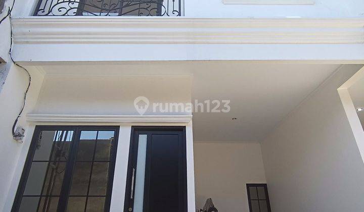 Dijual Rumah Baru Ada Roof Top Nya Siap huni 1