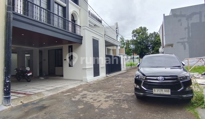 Rumah Mewah Private Pool Dalam Cluster Siap Huni 2