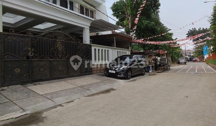 For Sale Ready-to-Occupy House in Duren Sawit Complex 2