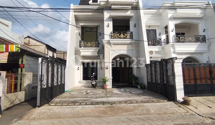 Dijual Rumah Baru Akses Dua Mobil Non Cluster Dijual Rumah Baru Akses Dua Mobil Non Cluster