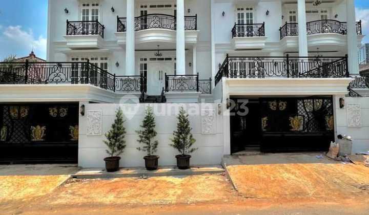 Dijual Rumah Mewah Private Lift Dan Pool End Rooftop 2