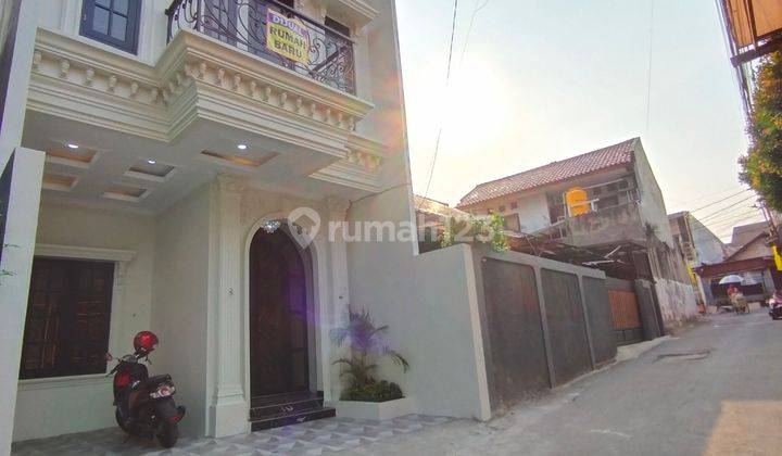 Dijual Rumah Siap Huni Jagakarsa Dekat Setu Babakan 2