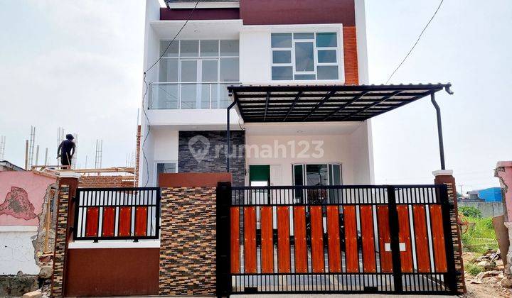 Rumah Besar Luas Tanah 140 M² Harga Murah Dekat Tol Bekasi Timur 2