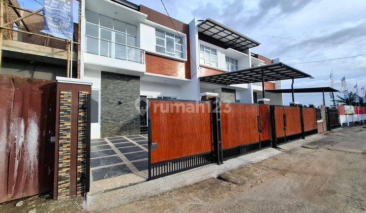 Rumah 2 Lantai Kota Bekasi Dekat Tol Bekasi Timur Dan Lrt 1