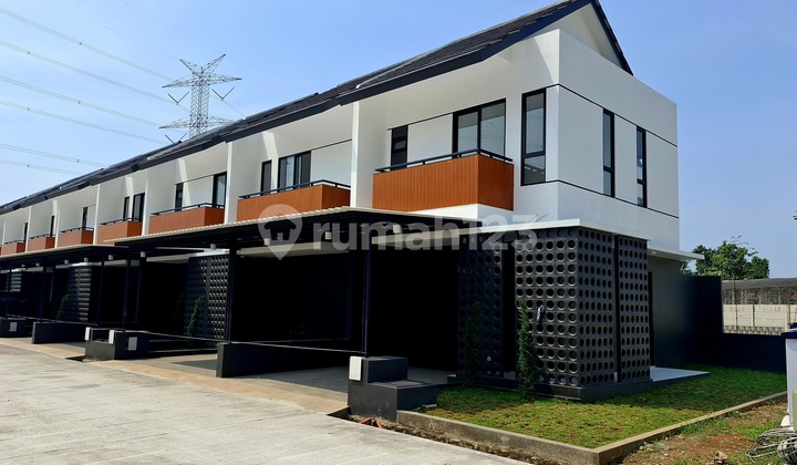 Rumah 2 Lantai 3 Kamar Strategis Dekat Tol dan Stasiun Surat SHM 2