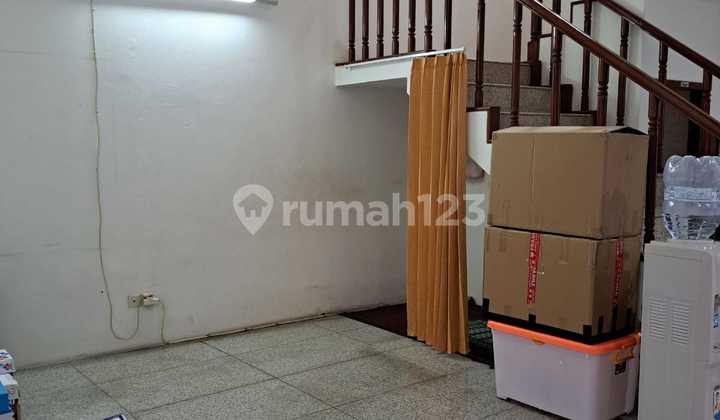 For Rent Ready-to-Occupy House in Kebayoran Baru South Jakarta 280 Year 12.24