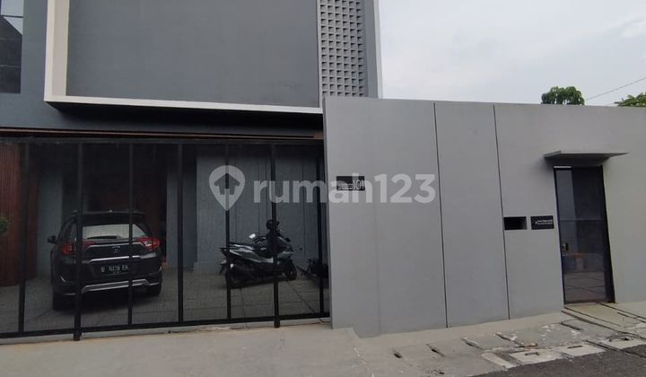 For Sale Rumah Bagus dekat tol joglo Jakbar SHM KT4+1/LT255/10.25