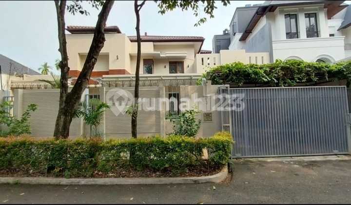 Rumah Bagus SHM Kemang, Jakarta Selatan