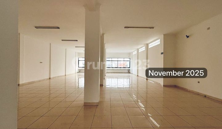 DiSewakan Ruko Gandeng Di Kebayoran LT209m2/Ruko 299Jt/thn/11.25 DiSewakan Ruko Gandeng Di Kebayoran LT209m2/Ruko 299Jt/thn/11.25