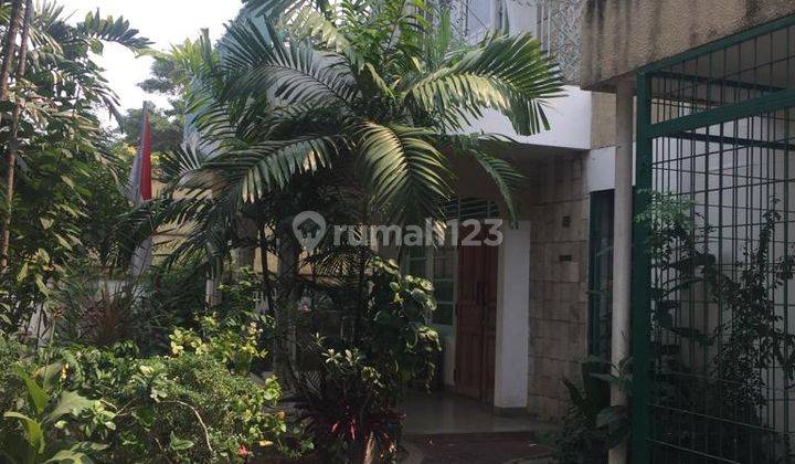 Rumah 2 Lantai Daerah Cikini Bagus 5kamar Tidur 6 Kmar Mandi Bagus 4