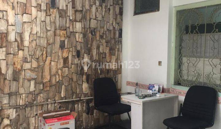 Rumah 2 Lantai Daerah Cikini Bagus 5kamar Tidur 6 Kmar Mandi Bagus 6