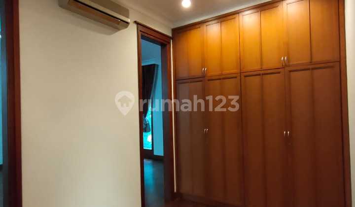 Menteng House For Rent Type 5 Bedroom Bagus Lokasi Strategis 8