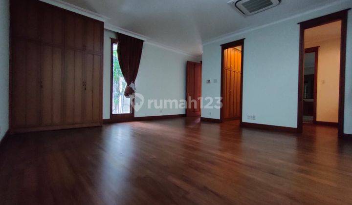 Menteng House For Rent Type 5 Bedroom Bagus Lokasi Strategis 12