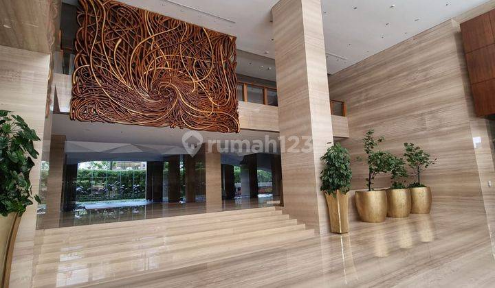 Apartement Art Deco Luxury Apartment Ciumbuleuit 3 BR Semi Furnished Bagus 2