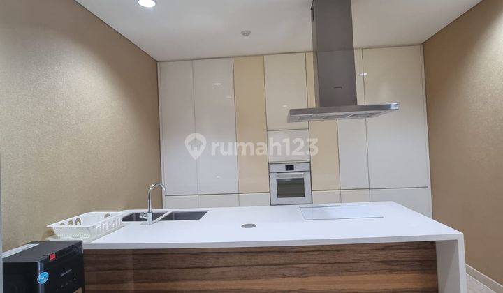 Apartement Art Deco Luxury Apartment Ciumbuleuit 3 BR Semi Furnished Bagus 11
