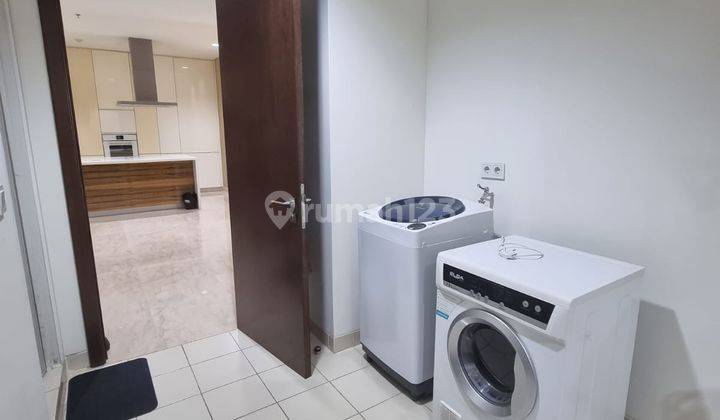 Apartement Art Deco Luxury Apartment Ciumbuleuit 3 BR Semi Furnished Bagus 16