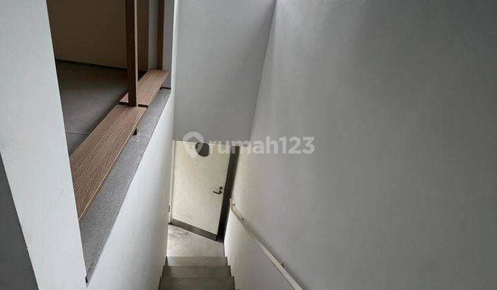 Nice Rumah 3 Lantai Bagus Semi Furnished HS di Ampera, Jakarta Selatan 24