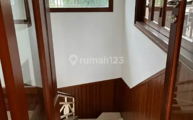 Rumah Furnished SHM di Tangerang Selatan 5+1 Kamar 325jt 08.23 2