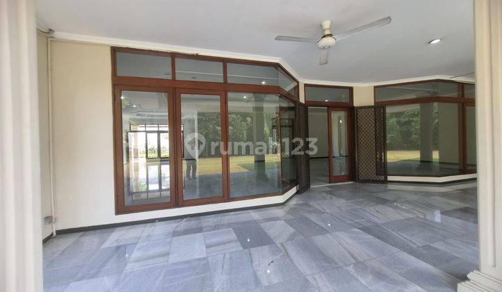 Rumah 1 Lantai Private Pool Dan Gazebo Di Daerah Pejaten 09.2023 2