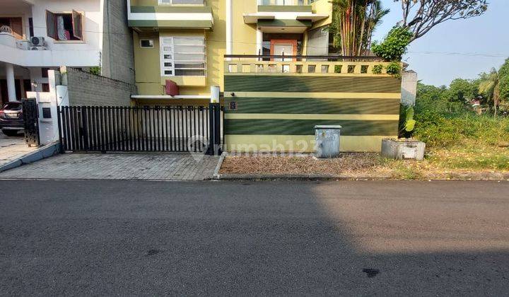 Rumah 3 Lantai Bagus SHM di Pondok Pinang, Kebayoran Lama 10.23 1