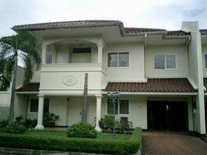 Rumah Bagus Dalam Komplek Pondok Indah 4br Swimming Pool  1